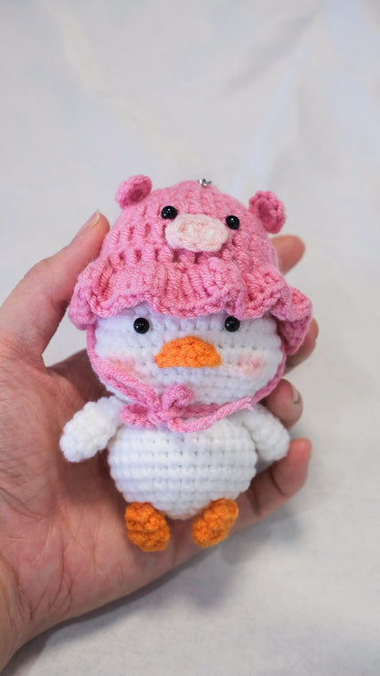 Hat Duck